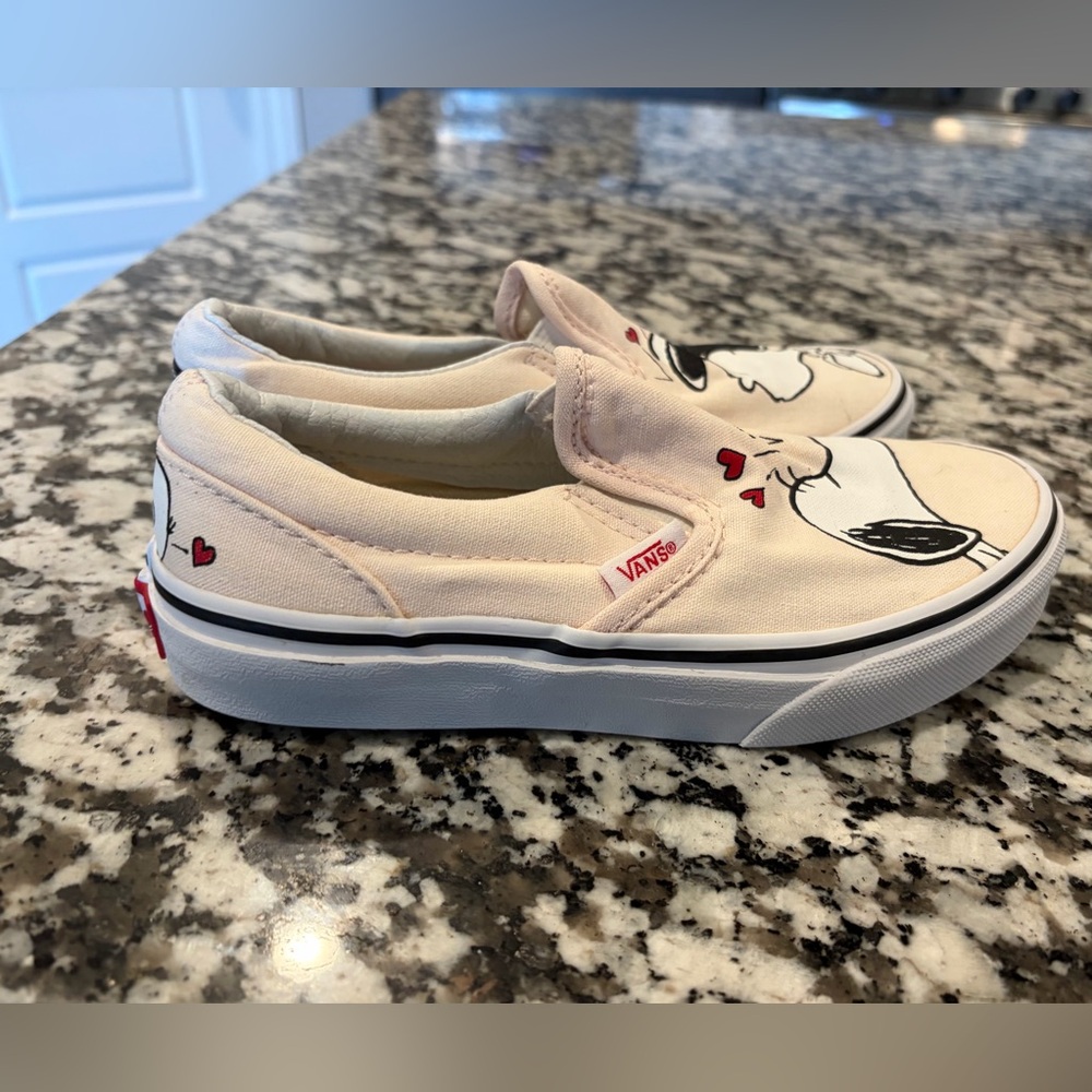 Peanuts Kids Vans - Picture 2 of 5